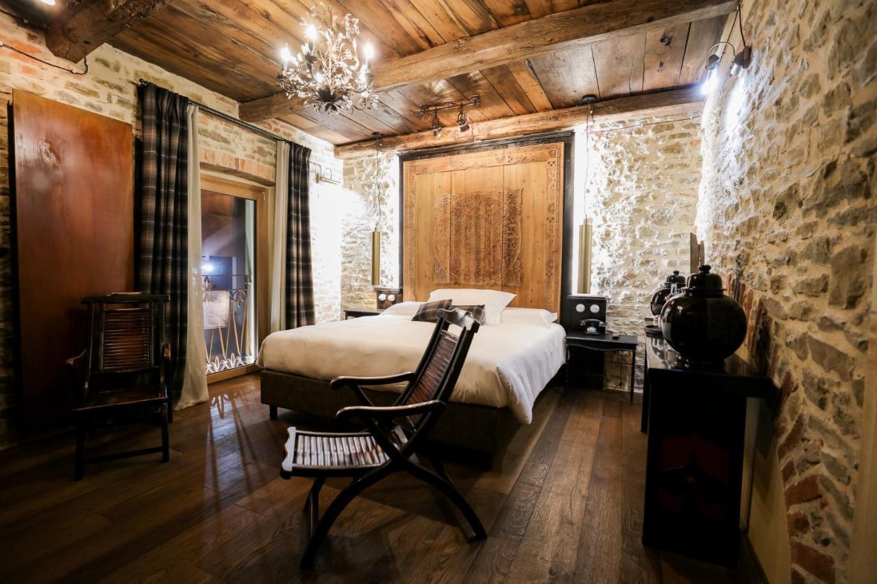 La Piazzetta Degli Artisti - Boutique B&B Bossolasco Екстериор снимка