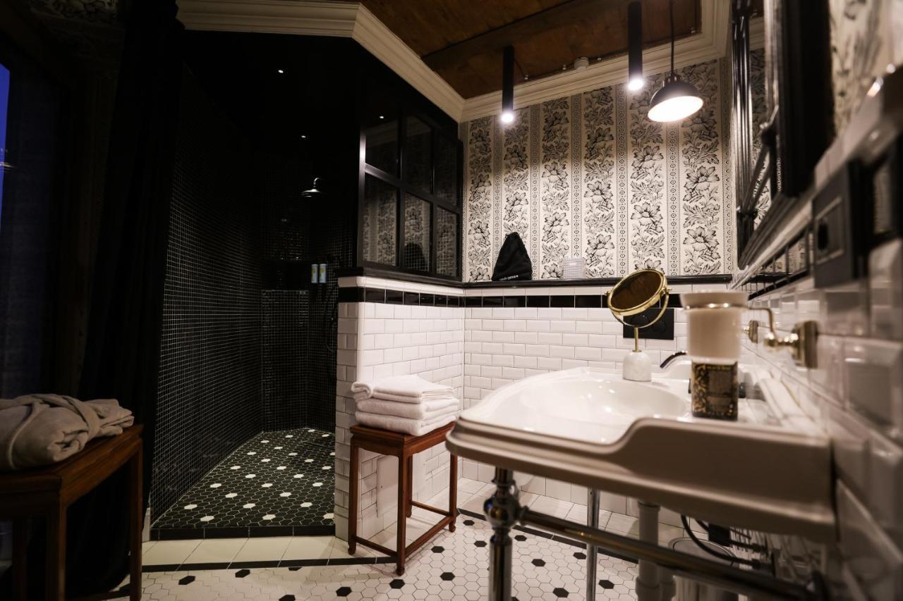 La Piazzetta Degli Artisti - Boutique B&B Bossolasco Екстериор снимка
