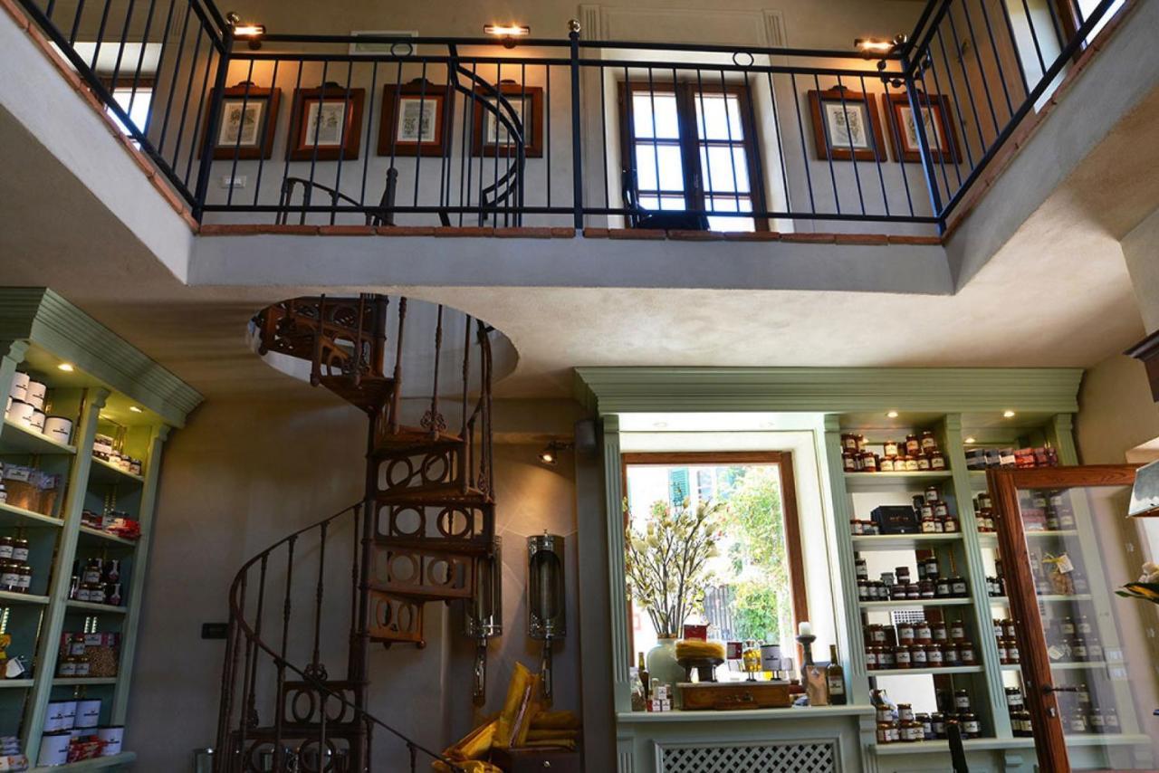 La Piazzetta Degli Artisti - Boutique B&B Bossolasco Екстериор снимка